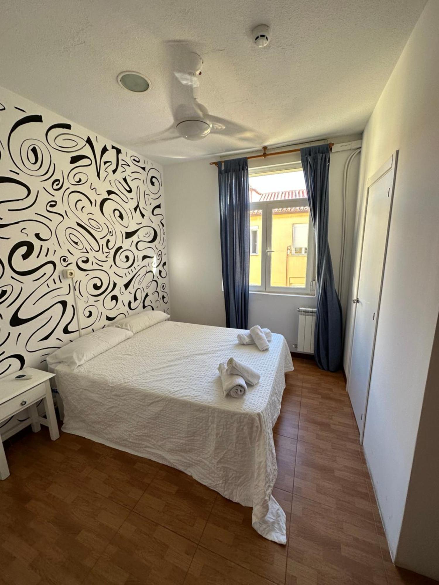 Rosales Residences Madrid Bagian luar foto